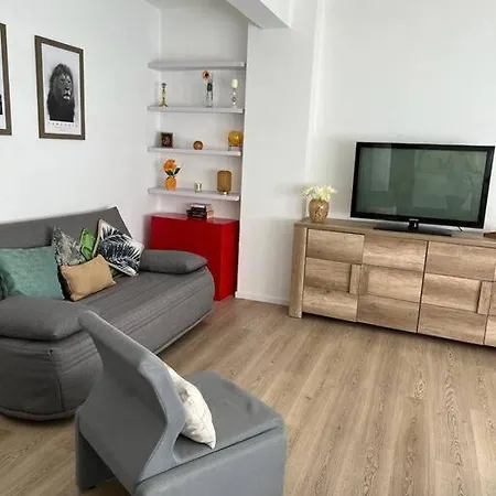 Apartment Le Building: 5 Pax Centre Marseille